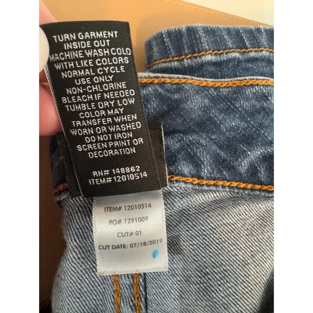 Disney Mickey Mouse Medium Wash Boyfriend Jean with Patches‎ Women's Size 24 - Picture 7 of 7